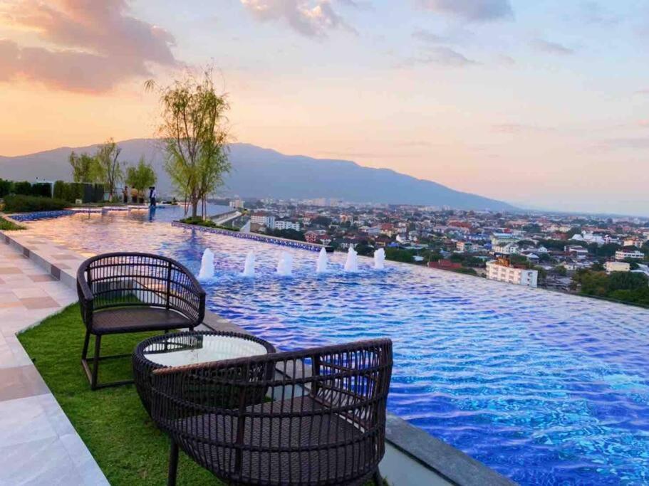 New & Cozy 2 Bedroom @ The Astra Sky River Chiang Mai Dış mekan fotoğraf